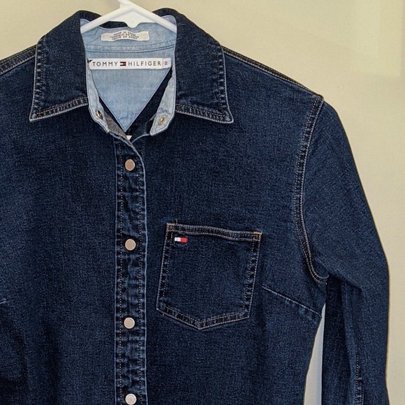 Vintage Tommy Hilfiger Women's Denim Button Shirt - Picture 5 of 10